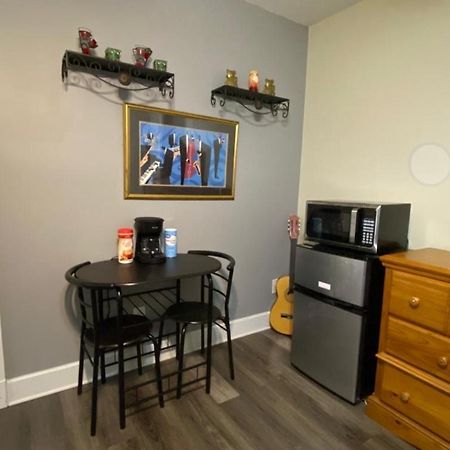 A Treasure Coast Gem- Private Entrance And Private Bathroom Port St. Lucie Eksteriør billede