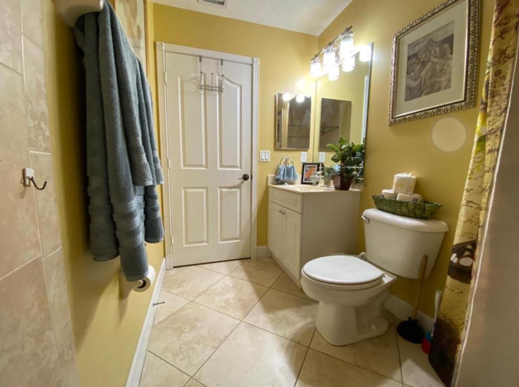 A Treasure Coast Gem- Private Entrance And Private Bathroom Port St. Lucie Eksteriør billede