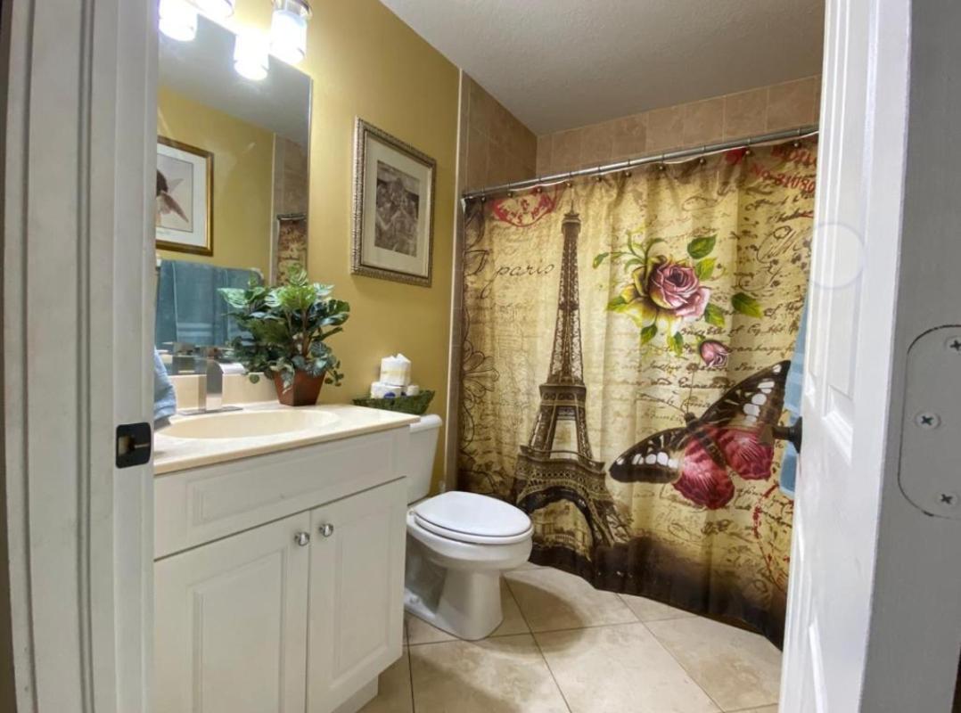A Treasure Coast Gem- Private Entrance And Private Bathroom Port St. Lucie Eksteriør billede